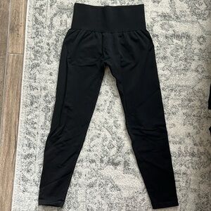 NVGTN black seamless leggings - Size M!
